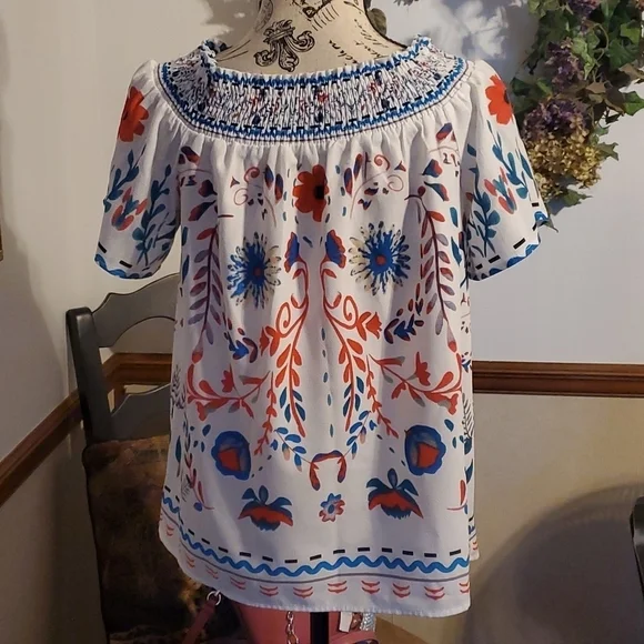 Off shoulder blouse - Picture 5 of 10